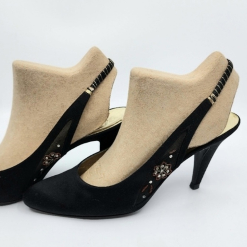 VALENTINO GARAVANI Sling Pumps With Embroidery! US 9.5 Heel is 4 inches.